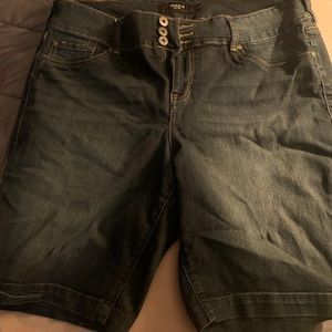 Torrid long board shorts